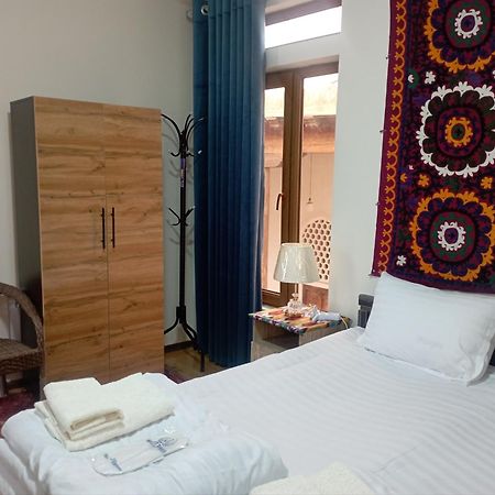 Art Suzani National House Hotel Buchara Buitenkant foto