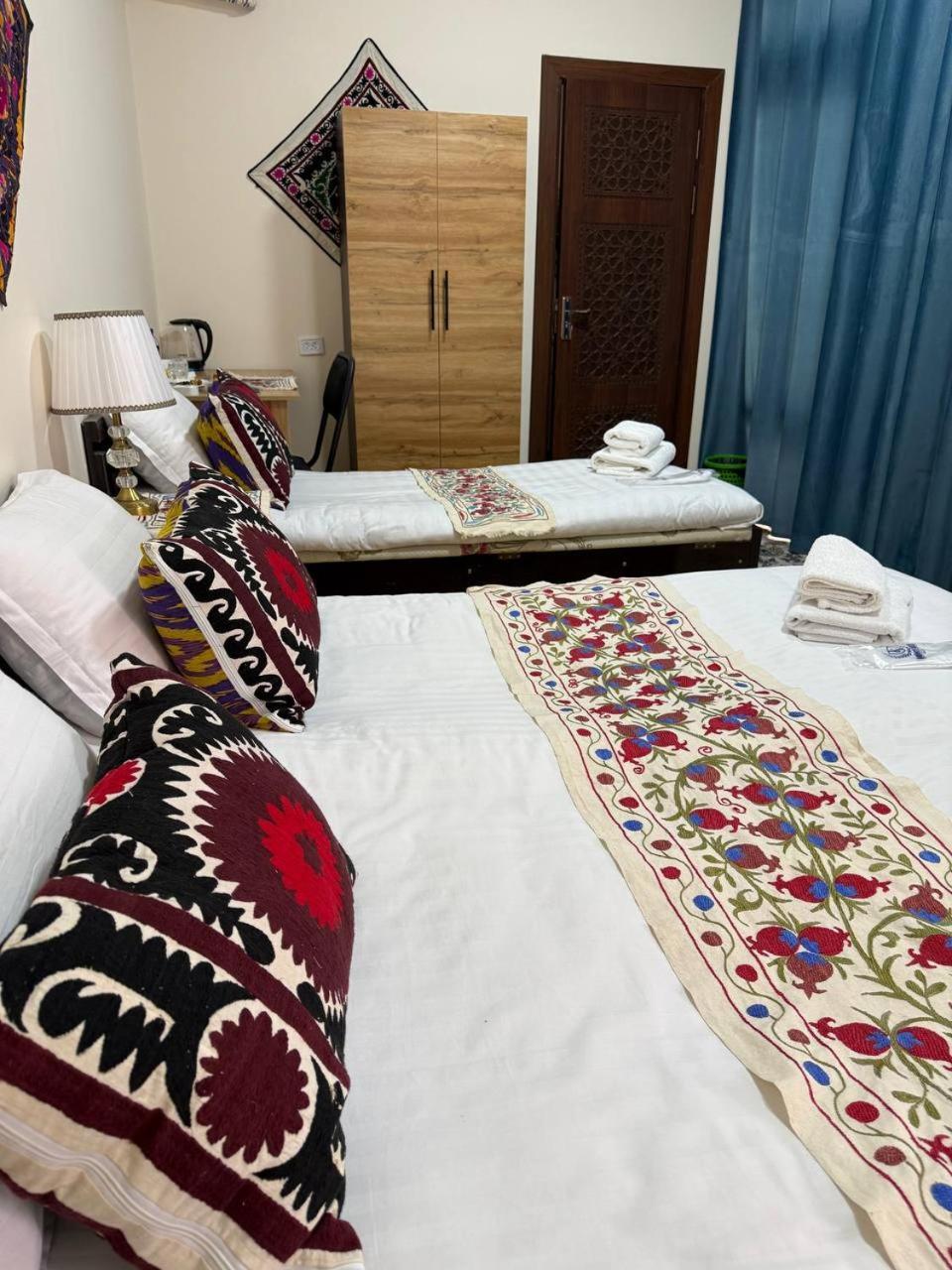 Art Suzani National House Hotel Buchara Buitenkant foto